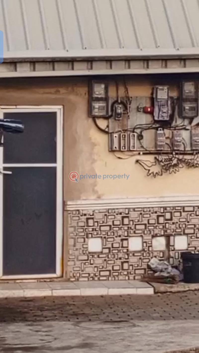 Block Of Flats For Sale Ekae Sapele Road Close To Winners Church, Benin City Edo State. Benin Edo - 3