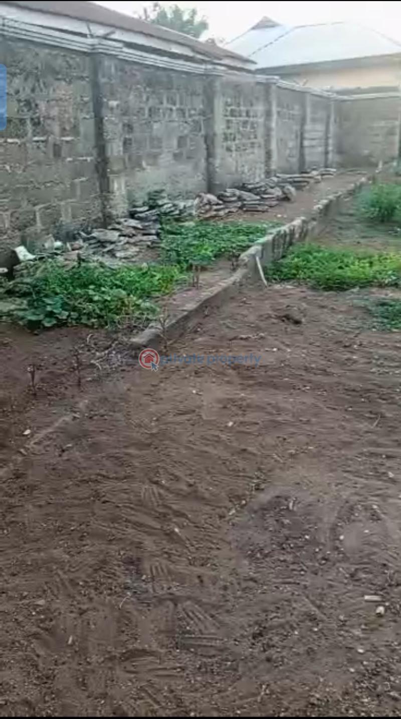 Block Of Flats For Sale Ekae Sapele Road Close To Winners Church, Benin City Edo State. Benin Edo - 5