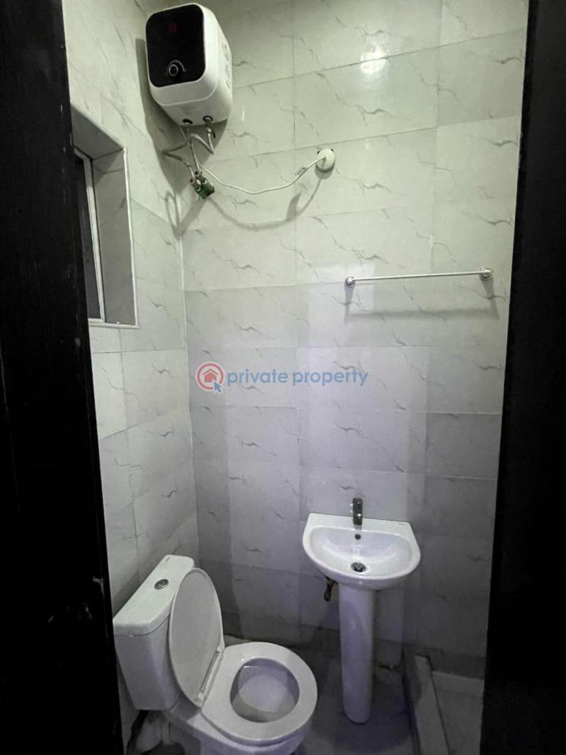 Well built mini flat - 4 1 bedroom Mini Flat For Rent Off Alpha Beach Road Eti Osa Lekki Lagos - 4