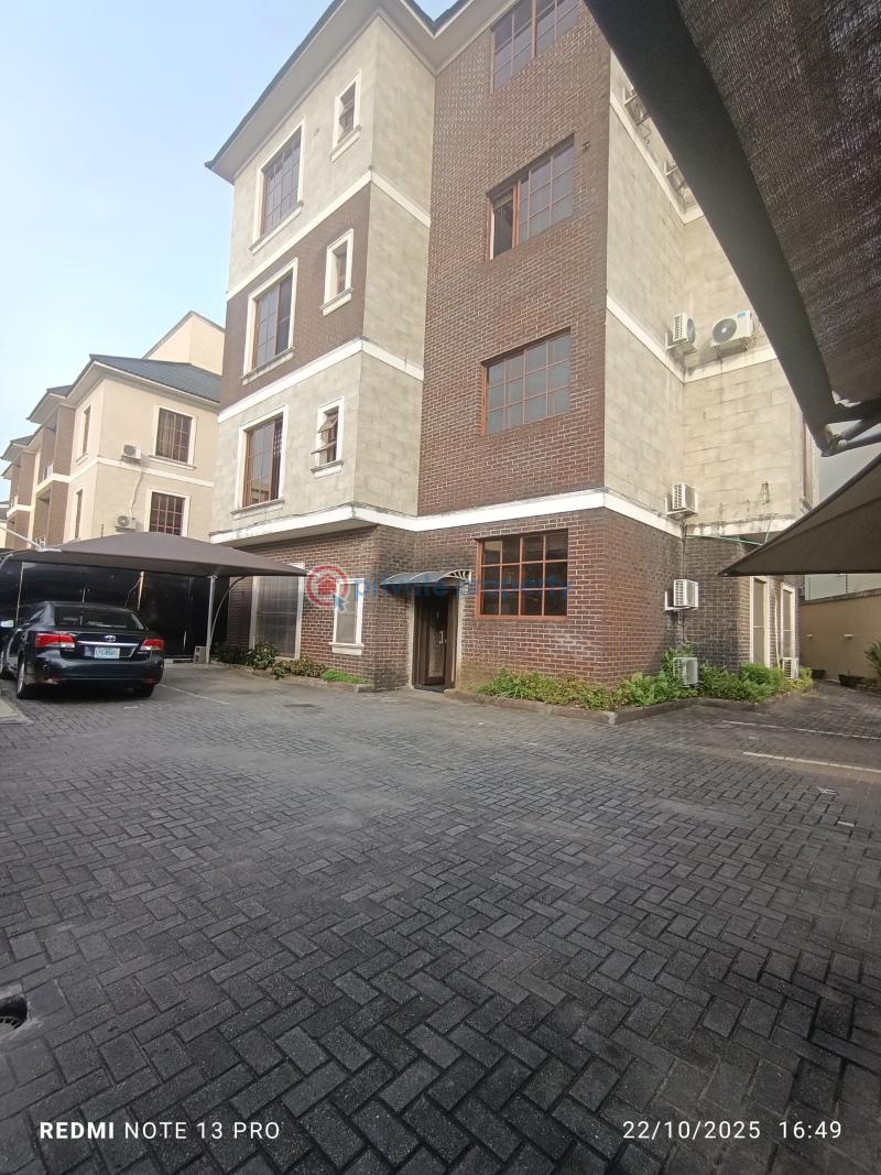 3 bedroom Block Of Flats For Rent Banana 🍌 Island Ikoyi Lagos. Banana Island Ikoyi Lagos - 0