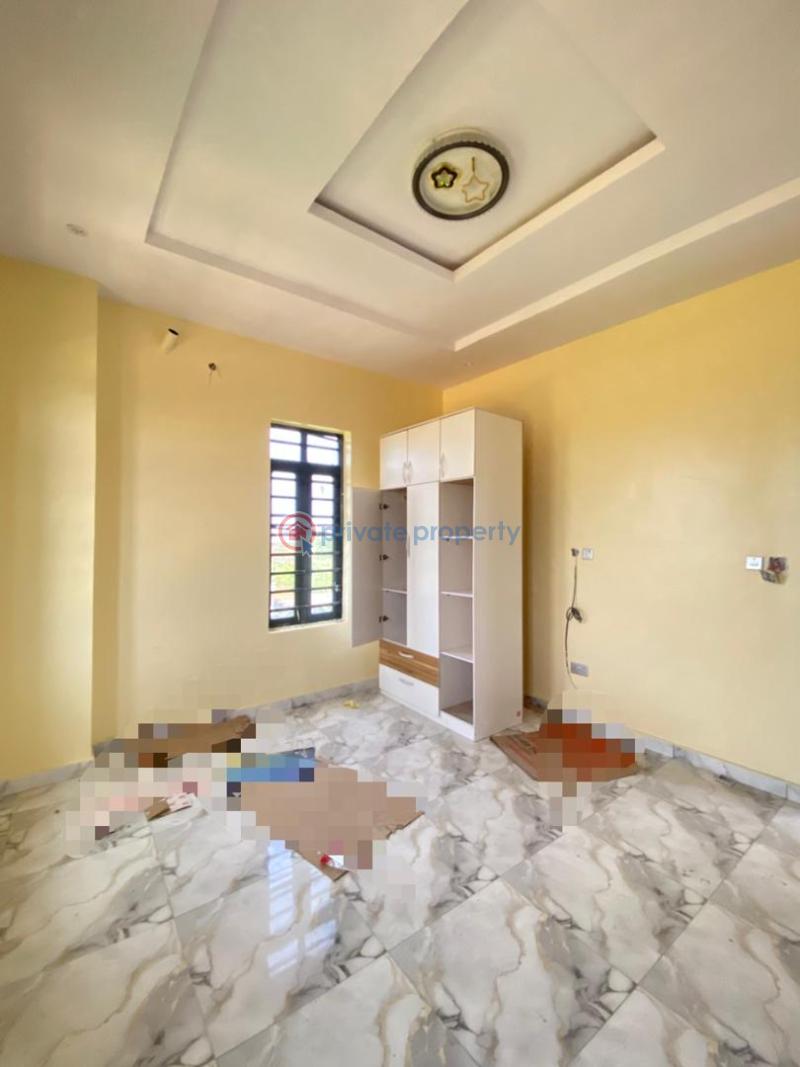 2 bedroom Flat & Apartment For Sale Abraham Adesanya Ajah Lagos - 11