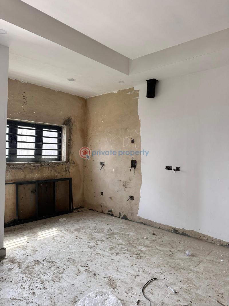 2 bedroom Block Of Flats For Sale Chevron Lekki Lagos - 6