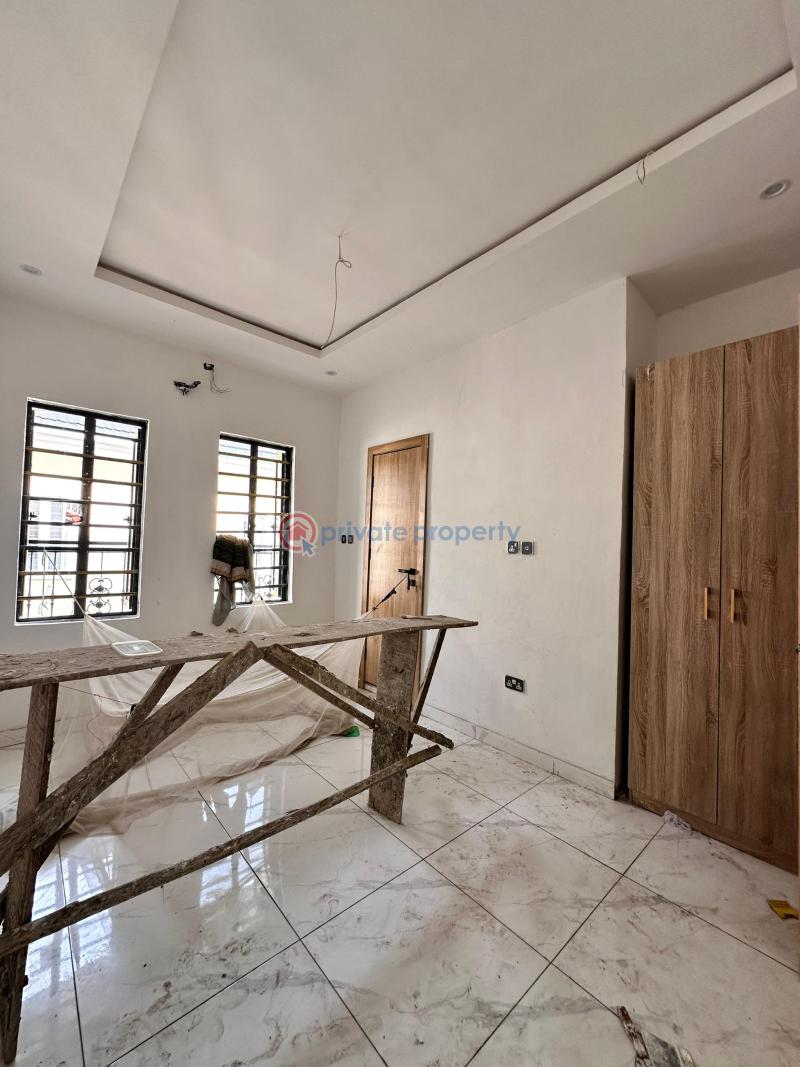 2 bedroom Block Of Flats For Sale Ologolo Lekki Lagos - 10