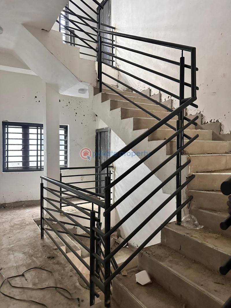 2 bedroom Block Of Flats For Sale Chevron Lekki Lagos - 3