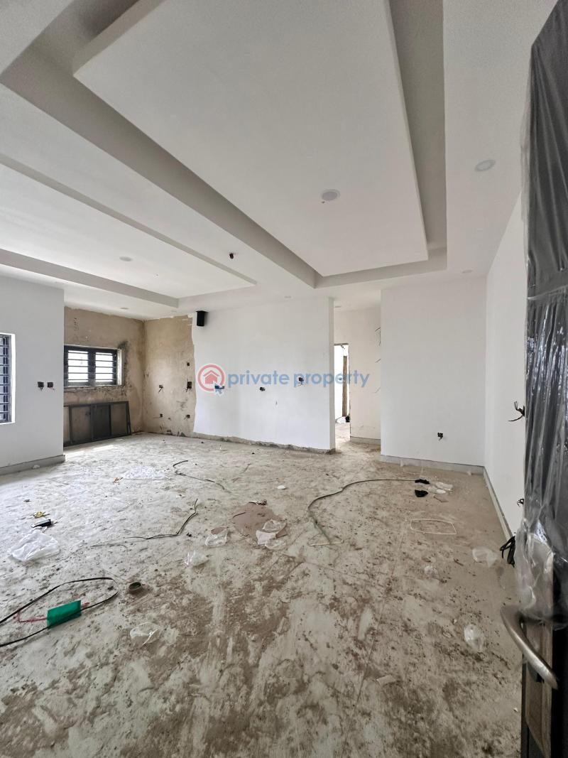 2 bedroom Block Of Flats For Sale Chevron Lekki Lagos - 5