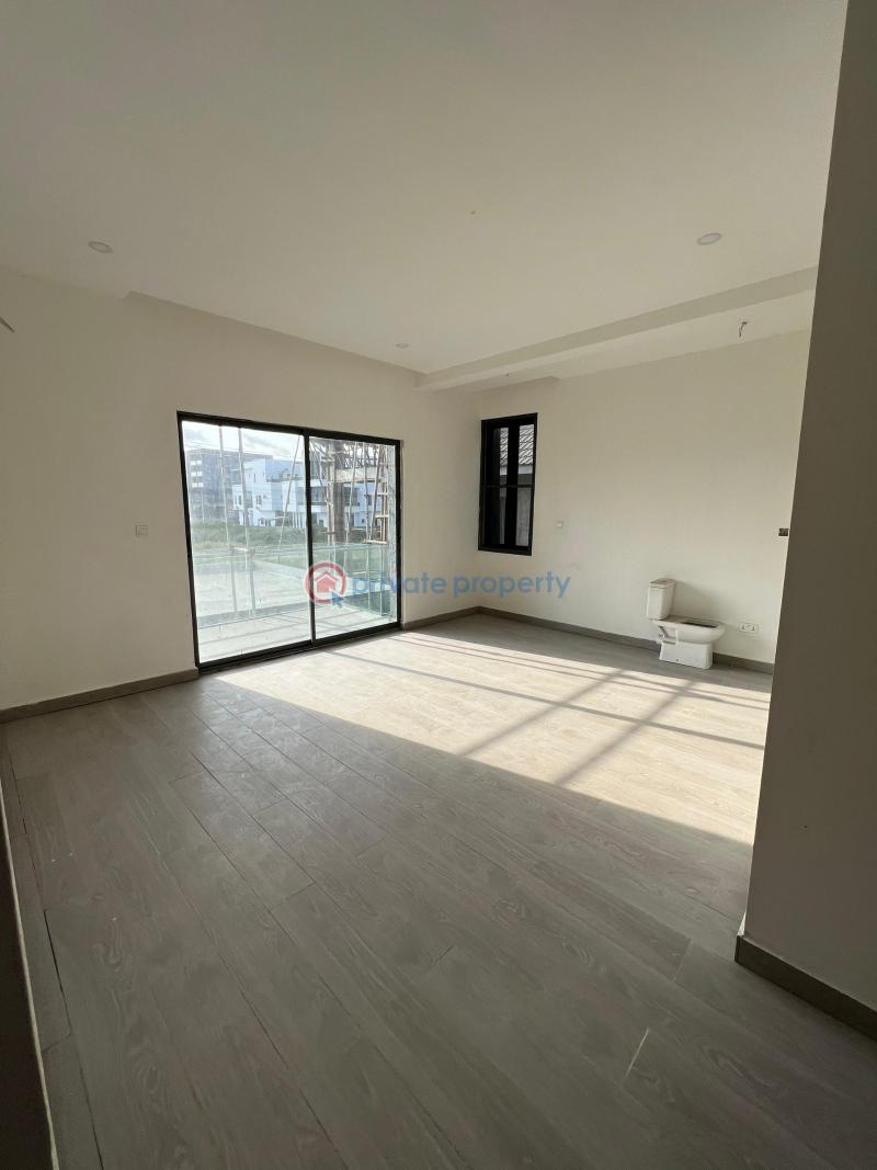 Well detailed apartments with a gym, elevator and swimming pool - 6 2 bedroom Block Of Flats For Sale Ikate Elegushi Lekki Lagos - 6
