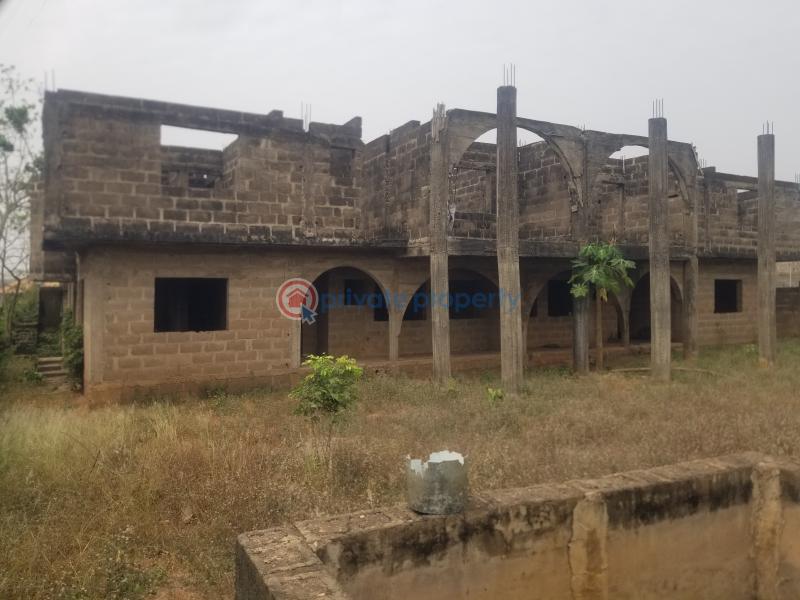 8 bedroom Detached Duplex For Sale Obasanjo Presidential Hill Top Abeokuta. Oke Mosan Abeokuta Ogun - 4