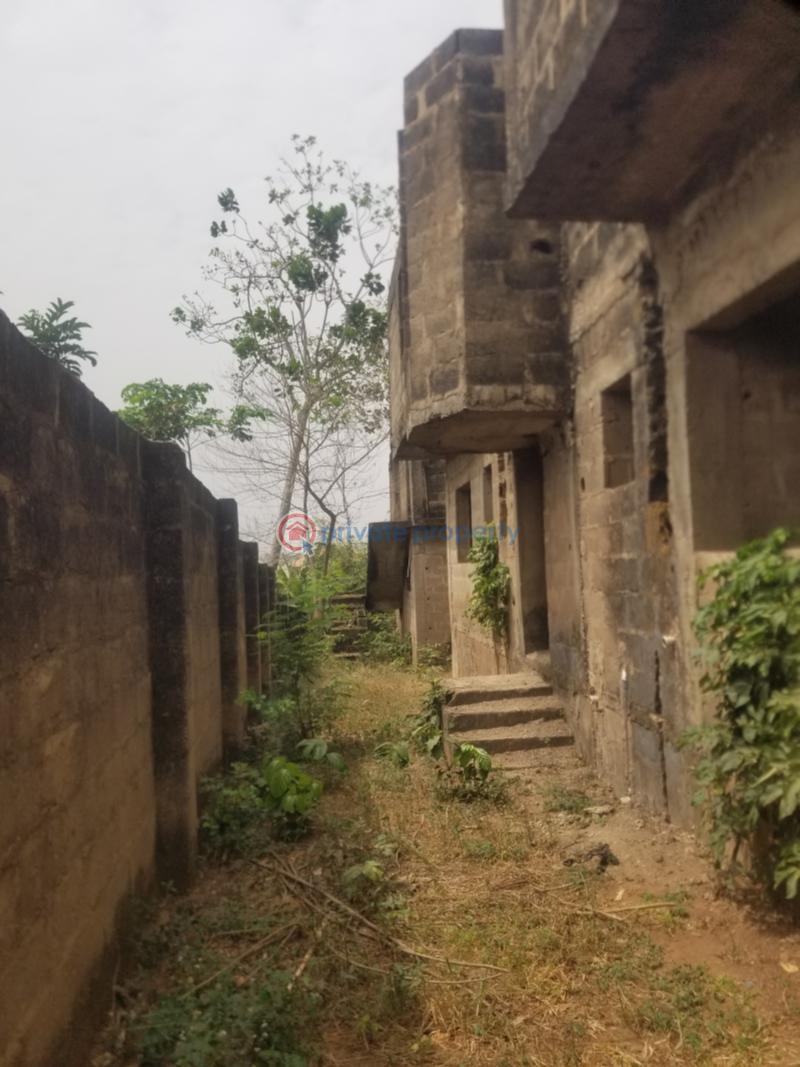 8 bedroom Detached Duplex For Sale Obasanjo Presidential Hill Top Abeokuta. Oke Mosan Abeokuta Ogun - 13