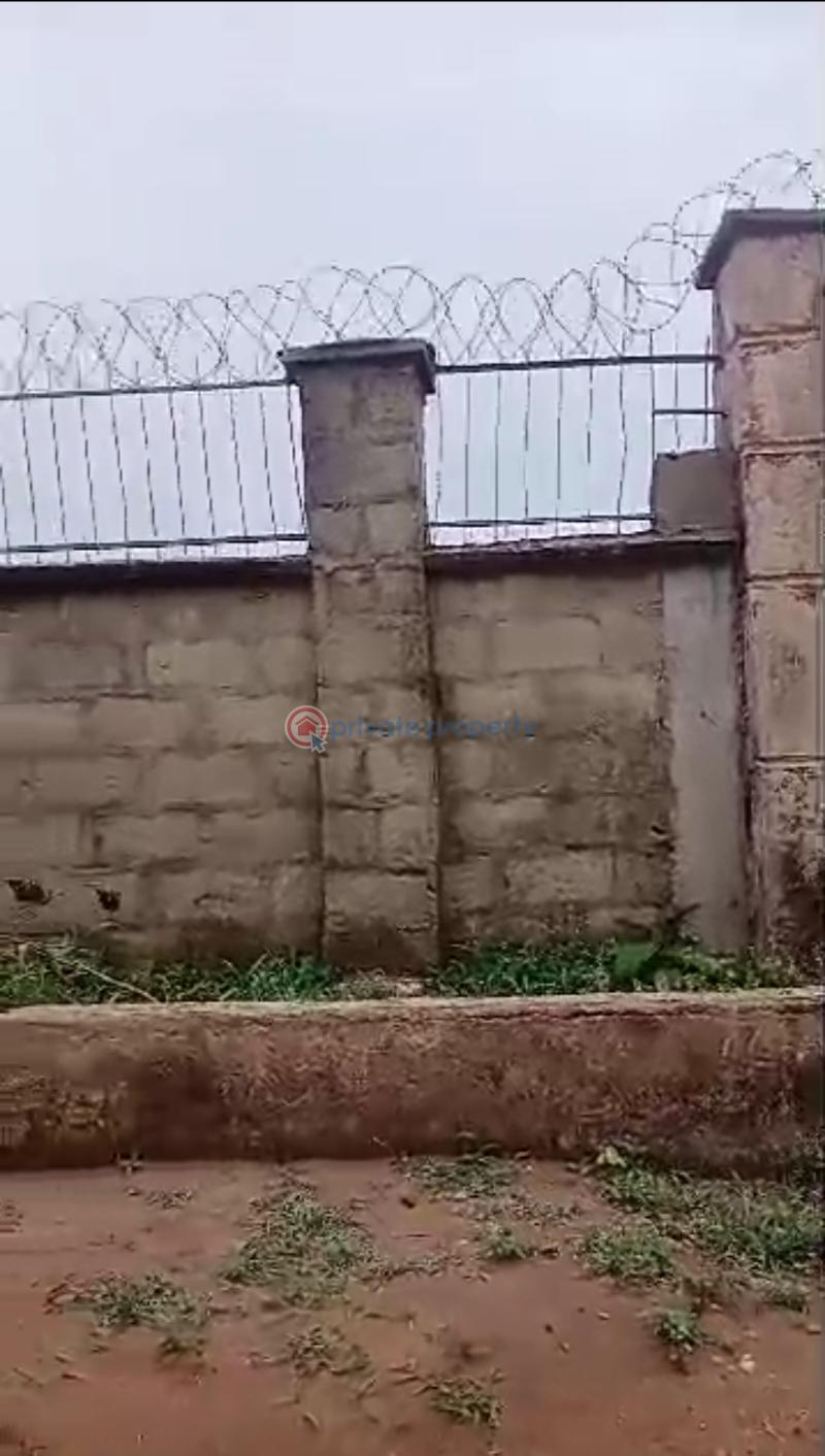 Mixed use Land For Sale Aruogba, The Road Opposite St Andrew Catholic Church,off Irhirhi Estate Gate Road. Benin Edo - 5