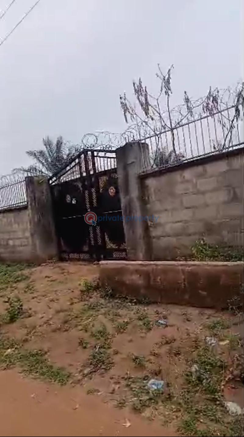 Mixed use Land For Sale Aruogba, The Road Opposite St Andrew Catholic Church,off Irhirhi Estate Gate Road. Benin Edo - 2