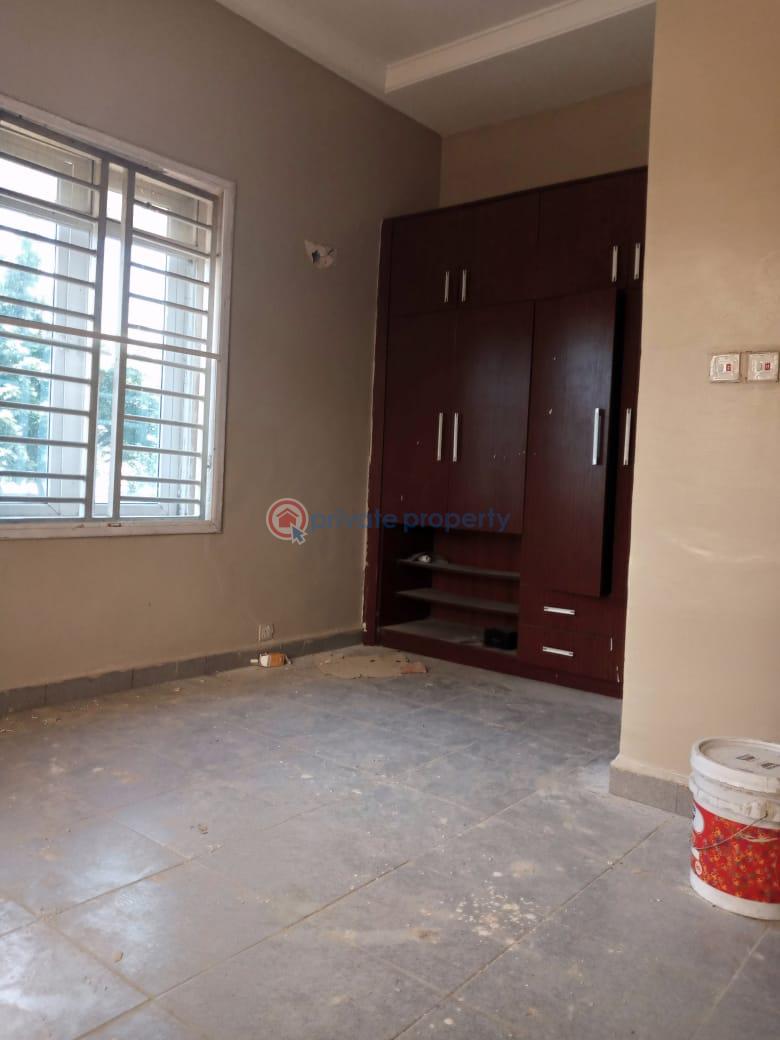 For rent 1 bedroom Flat & Apartment Around Lifecamp Junction Life Camp