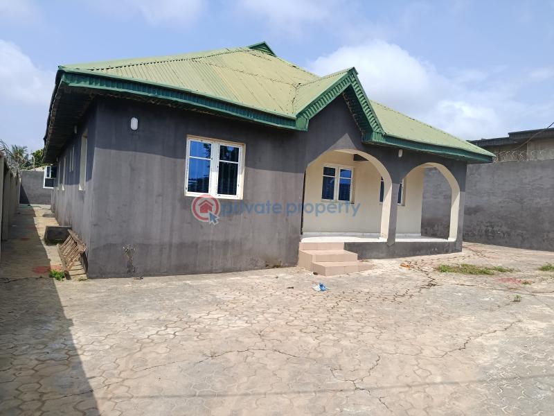 2 bedroom Block Of Flats For Sale Diamond Estate Awotan Apete Ibadan Oyo - 2