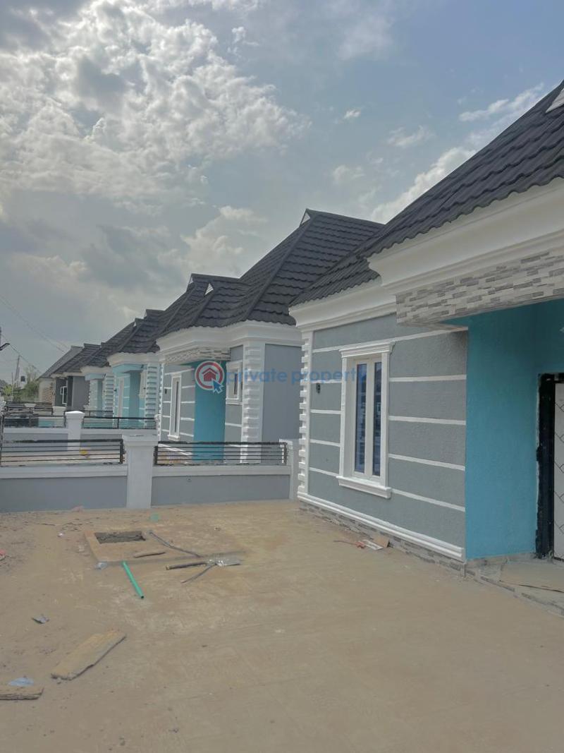 2 bedroom Bungalow For Sale Estate 15, Redemption Camp Obafemi Owode Ogun - 0