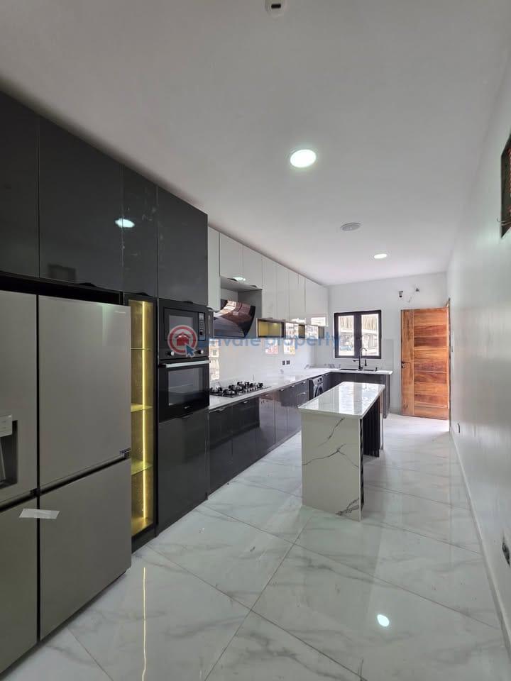 2 bedroom Block Of Flats For Sale Lekki Phase 1 Lagos - 3