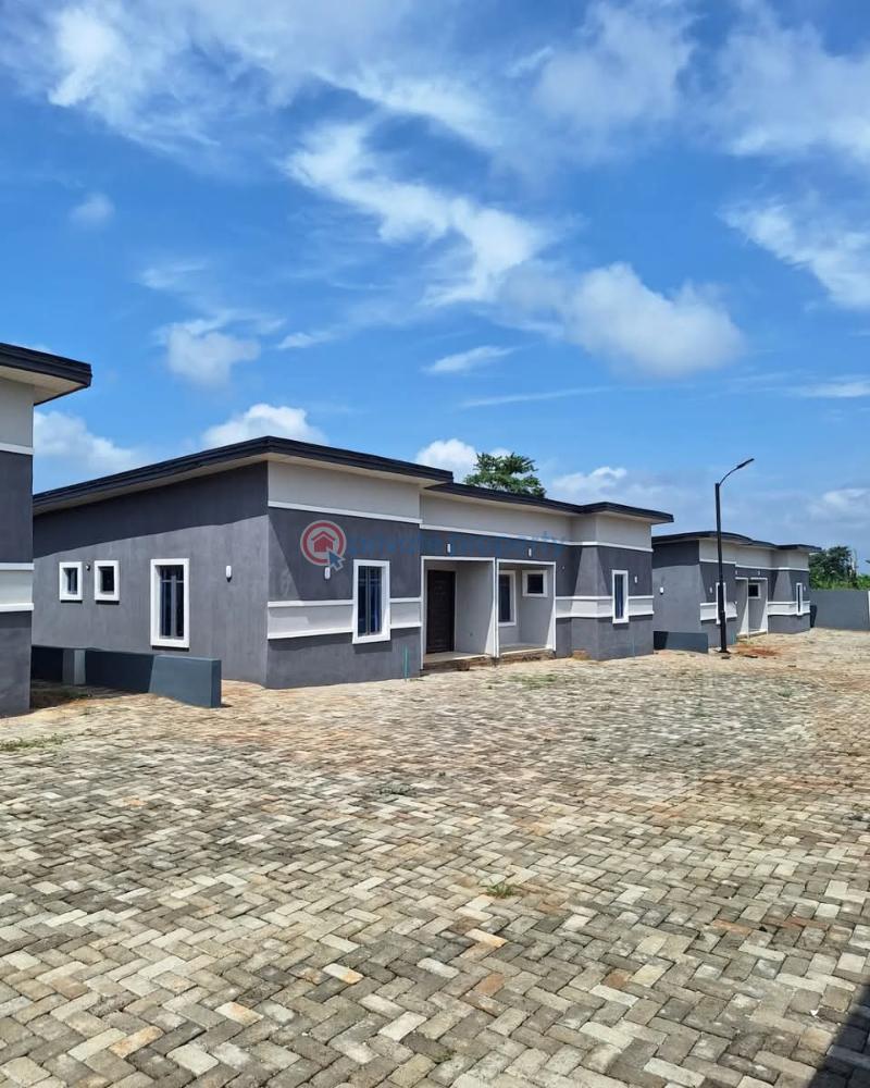 3 bedroom Bungalow For Sale Queens Homes, Mowe Mowe Ogun area  - 1