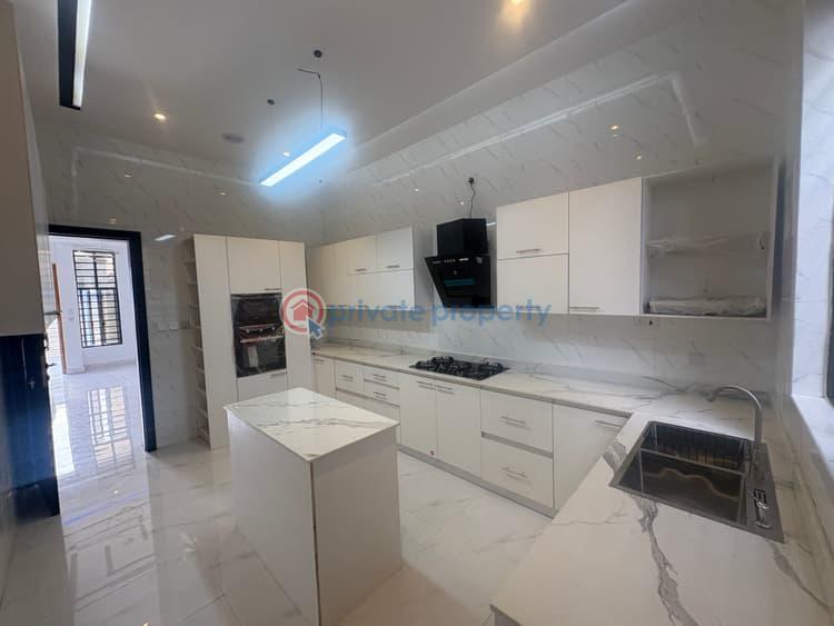 4 bedroom Semi detached Duplex For Sale Chevron Drive Lekki Lagos - 4