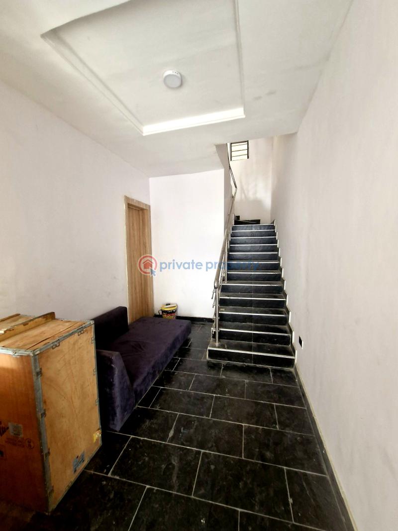 Well finished 4 bedroom terraced duplex - 3 4 bedroom Terraced Duplex For Sale Ilasan/ikate Ilasan Lekki Lagos - 3