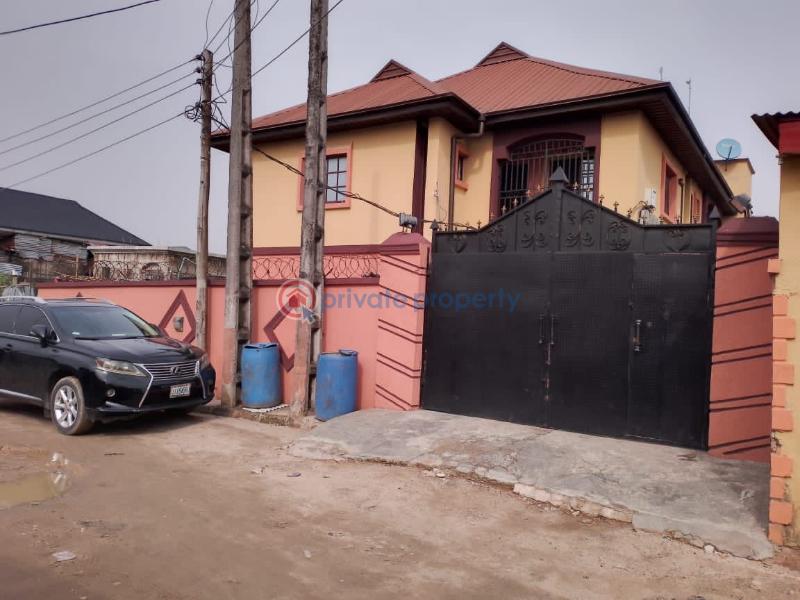 3 bedroom Block Of Flats For Sale Agboyi Road Alapere Kosofe/Ikosi Lagos - 1