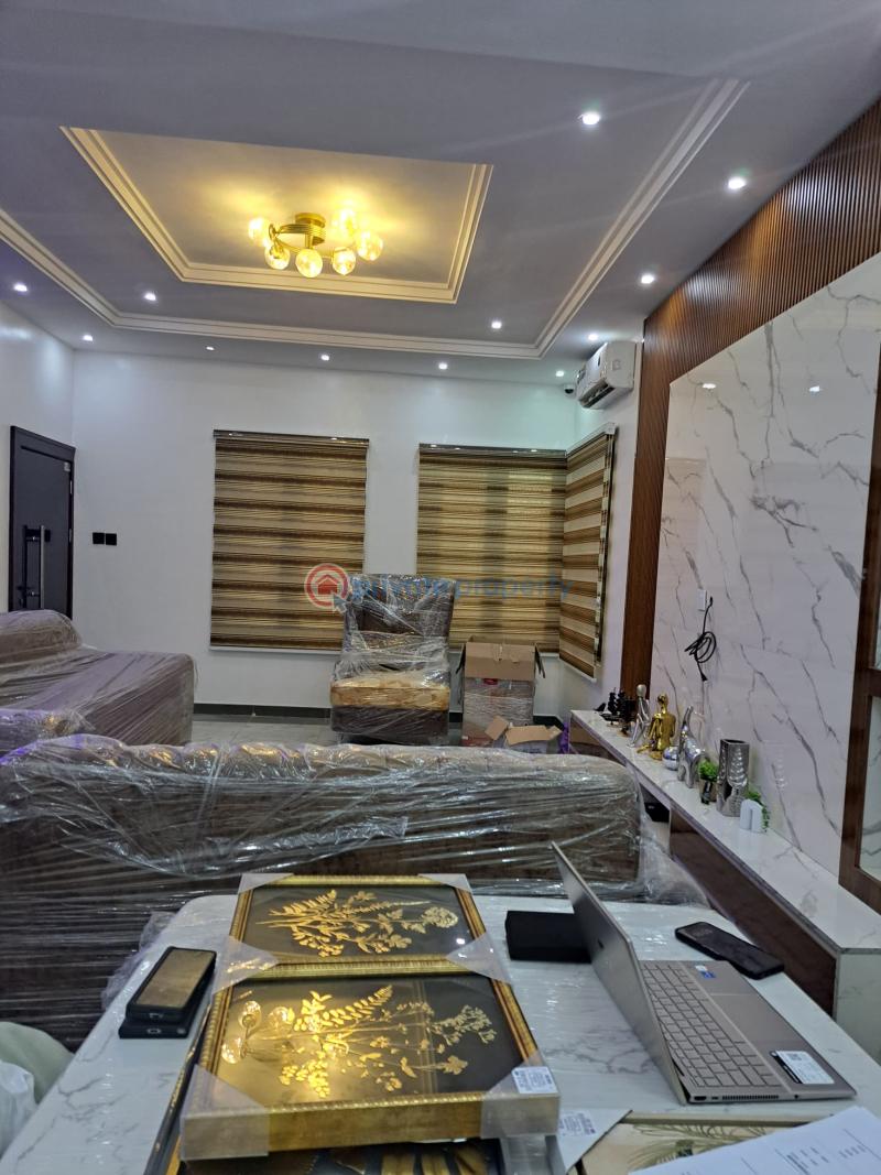 4 bedroom Semi detached Duplex For Sale In The Heart Of Maryland, Onigbongbo Area. Maryland Lagos - 16