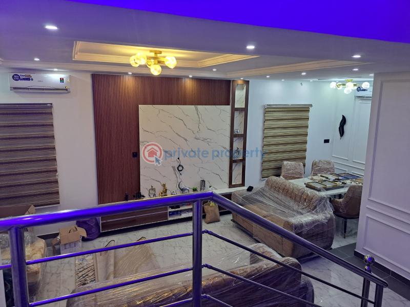 4 bedroom Semi detached Duplex For Sale In The Heart Of Maryland, Onigbongbo Area. Maryland Lagos - 15