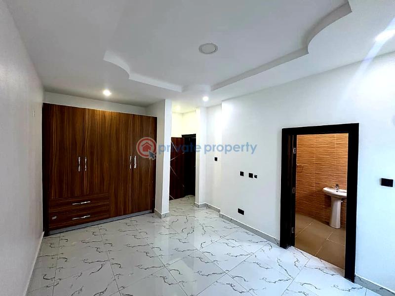 5 bedroom Detached Duplex For Sale Ilasan Ikate Elegushi Lekki Lagos - 10