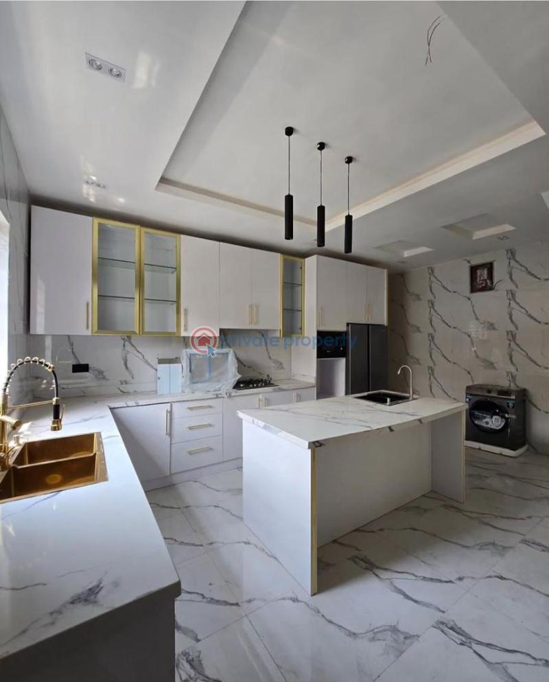 Well finished 5 bedroom semi-detached duplex with a bq - 11 5 bedroom Semi detached Duplex For Sale Lekki Phase 1 Lagos - 11