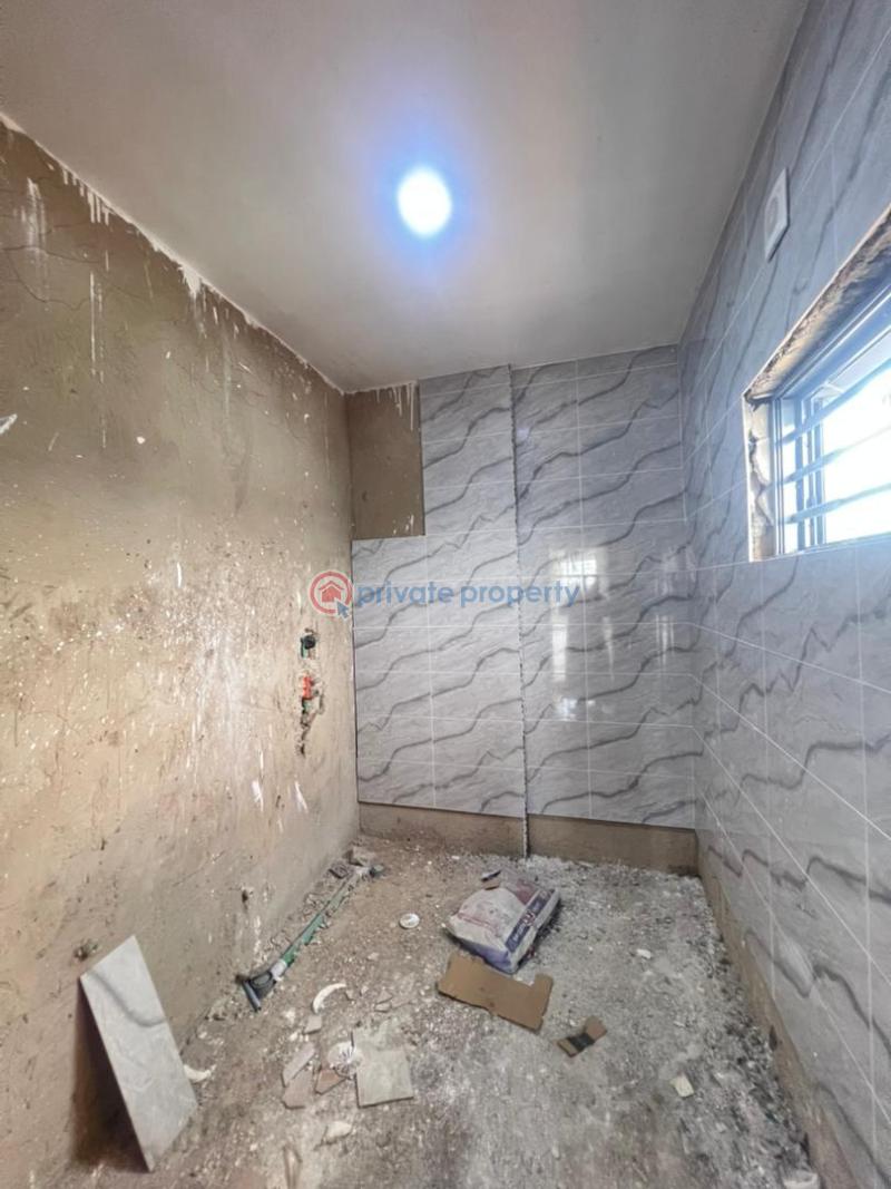 5 bedroom Detached Duplex For Sale Surulere Lagos - 2