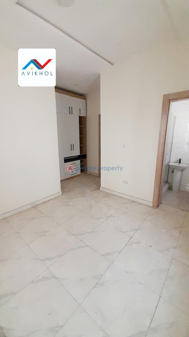 Well finished 5 spacious bedroom fully detached duplex - 24 5 bedroom Detached Duplex For Sale Chevy View Estate, Chevron Chevron Drive Lekki Lagos - 24