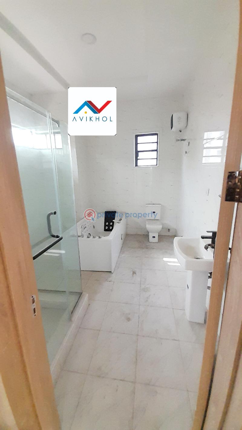 Well finished 5 spacious bedroom fully detached duplex - 29 5 bedroom Detached Duplex For Sale Chevy View Estate, Chevron Chevron Drive Lekki Lagos - 29