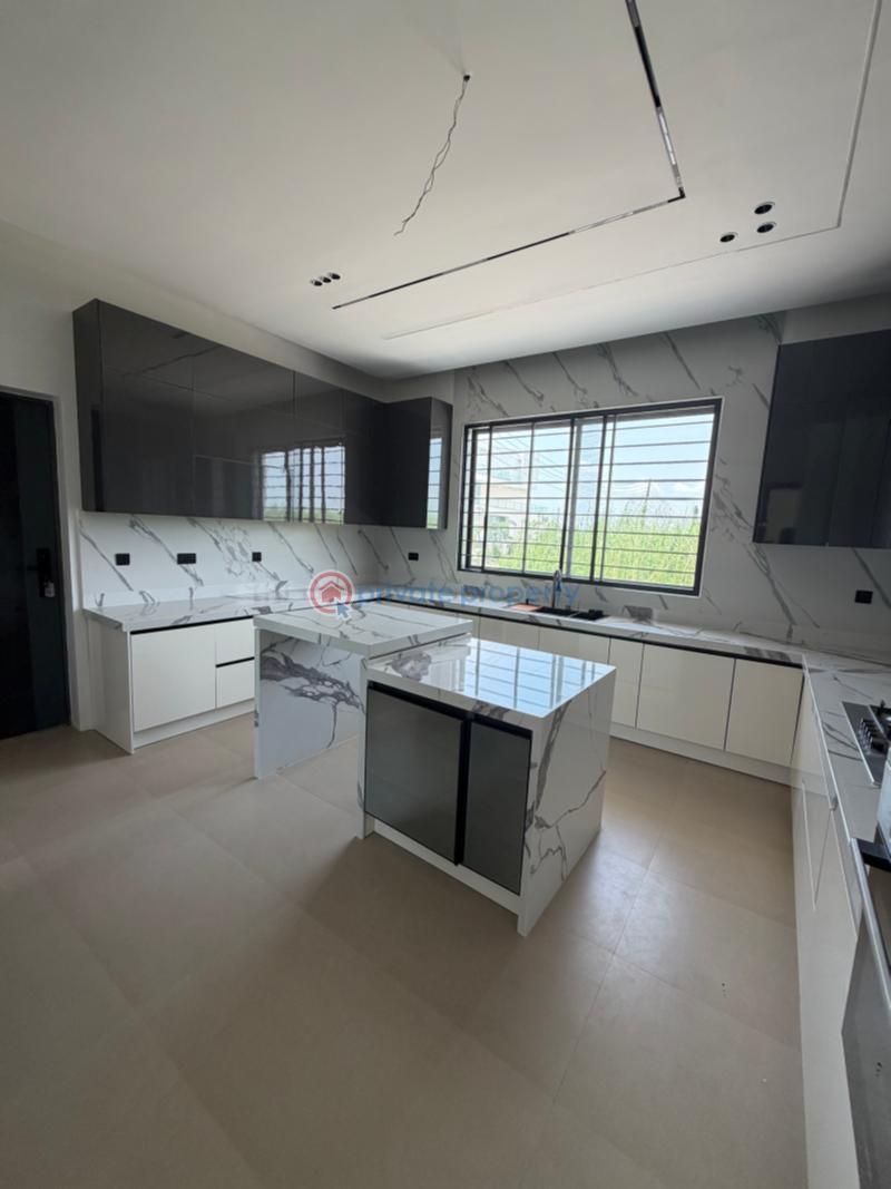 5 bedroom Detached Duplex For Sale Chevron Drive Lekki Lagos - 5