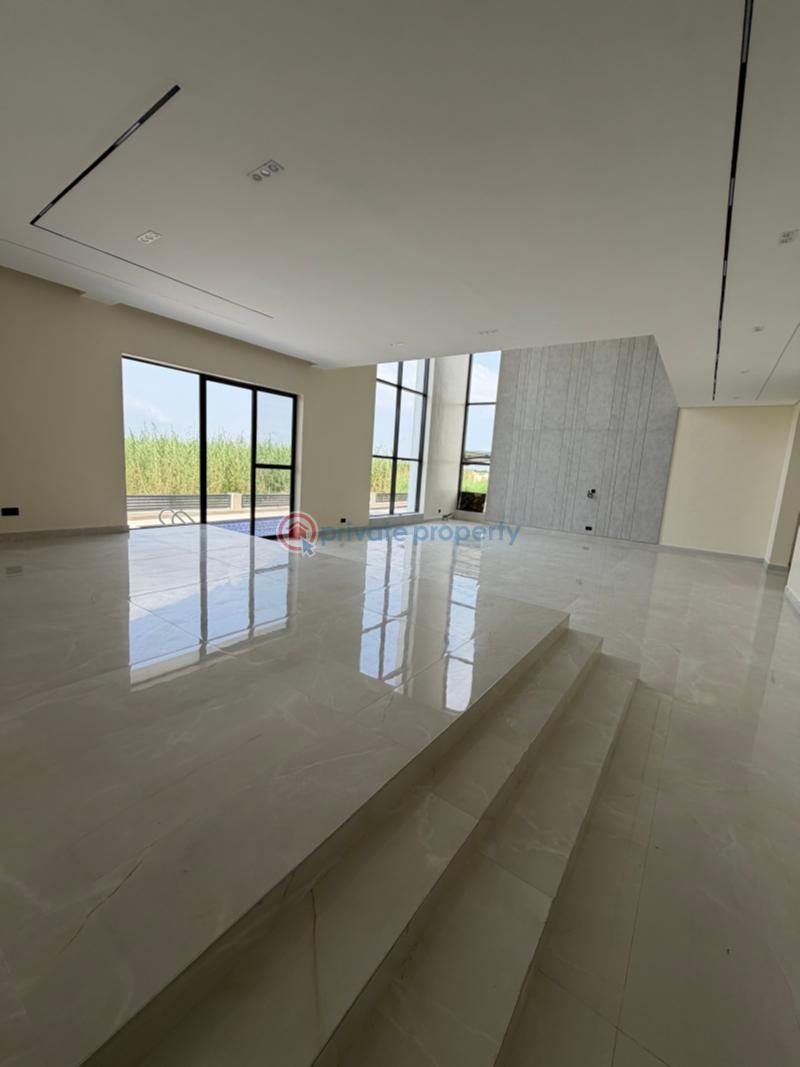 5 bedroom Detached Duplex For Sale Chevron Drive Lekki Lagos - 5