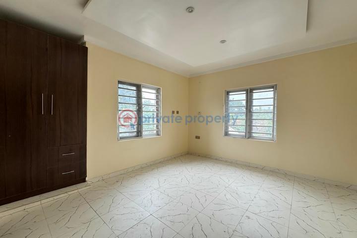 Well finished and spacious 4 bedrooms detached duplex with bq - 16 4 bedroom Detached Duplex For Sale Alalubosa Ibadan Oyo - 16
