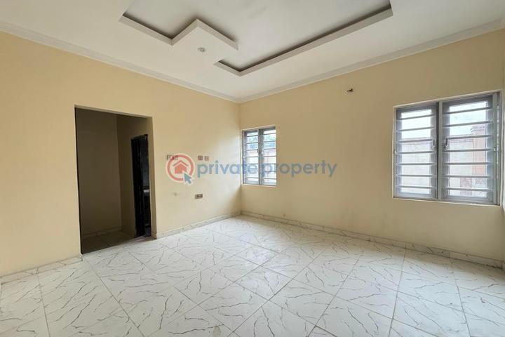 Well finished and spacious 4 bedrooms detached duplex with bq - 8 4 bedroom Detached Duplex For Sale Alalubosa Ibadan Oyo - 8