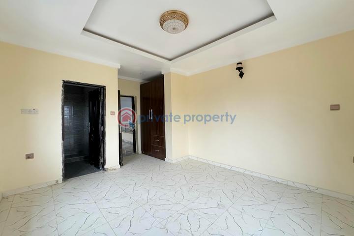 Well finished and spacious 4 bedrooms detached duplex with bq - 19 4 bedroom Detached Duplex For Sale Alalubosa Ibadan Oyo - 19