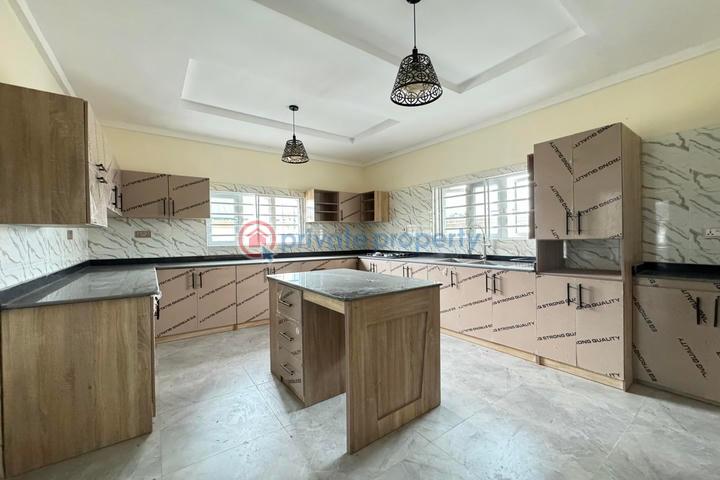 Well finished and spacious 4 bedrooms detached duplex with bq - 7 4 bedroom Detached Duplex For Sale Alalubosa Ibadan Oyo - 7