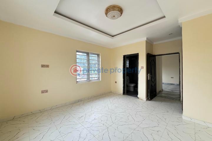 Well finished and spacious 4 bedrooms detached duplex with bq - 20 4 bedroom Detached Duplex For Sale Alalubosa Ibadan Oyo - 20