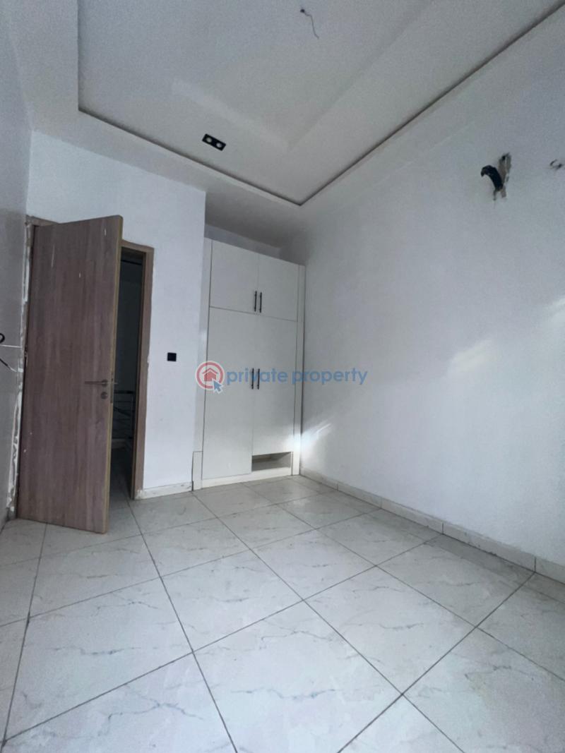 4 bedroom Semi detached Duplex For Sale Orchid Rd Oral Estate Lekki Lagos - 11