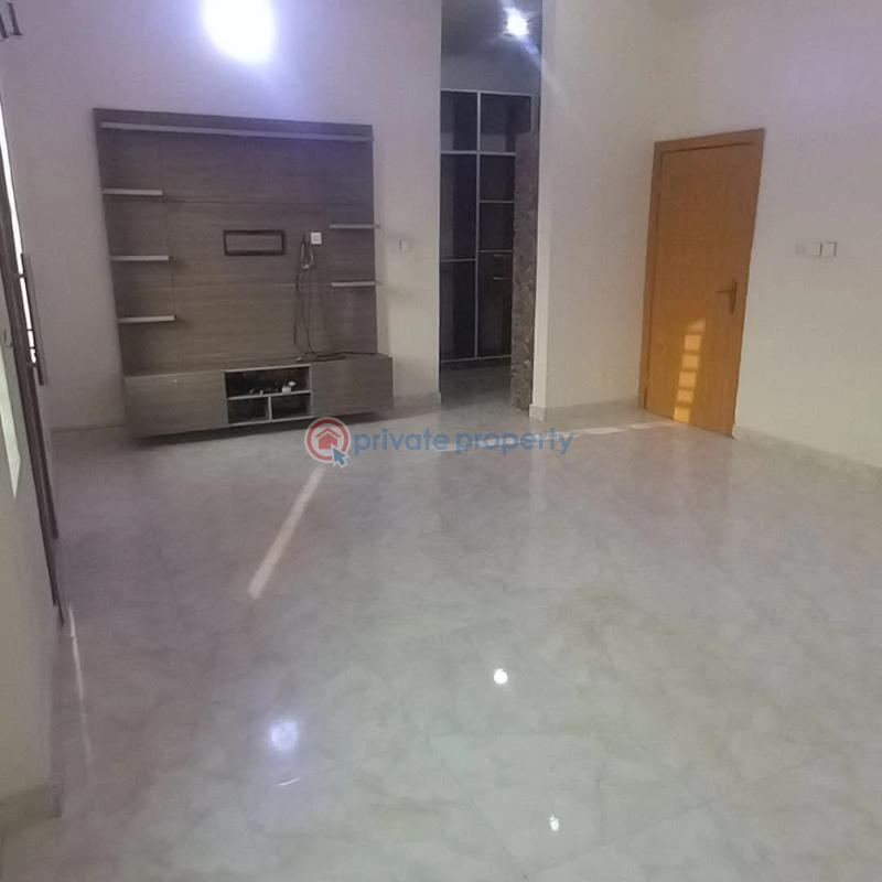 Well finished, well maintained 4 bed room fully detached duplex - 1 4 bedroom Detached Duplex For Sale Bera Estate Chevron Drive Lekki Lagos - 1