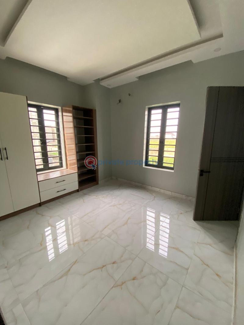 2 bedroom Block Of Flats For Sale Freedom Way Lekki Phase 1 Lagos - 5