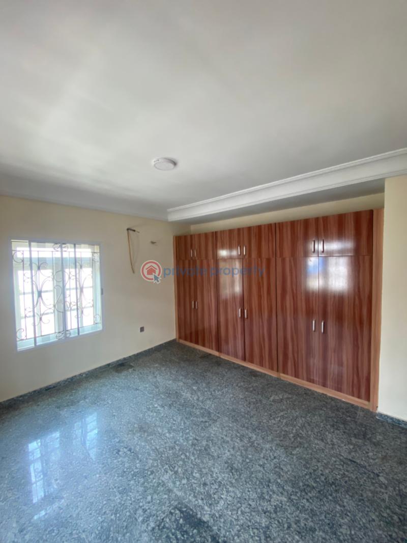 5 bedroom Detached Duplex For Sale Chevron Drive Lekki Lagos - 3