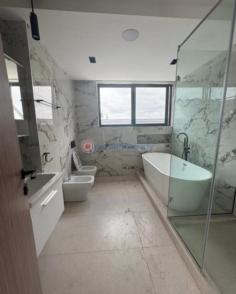 5 bedroom Detached Duplex For Sale Lekki Phase 1 Lagos - 2