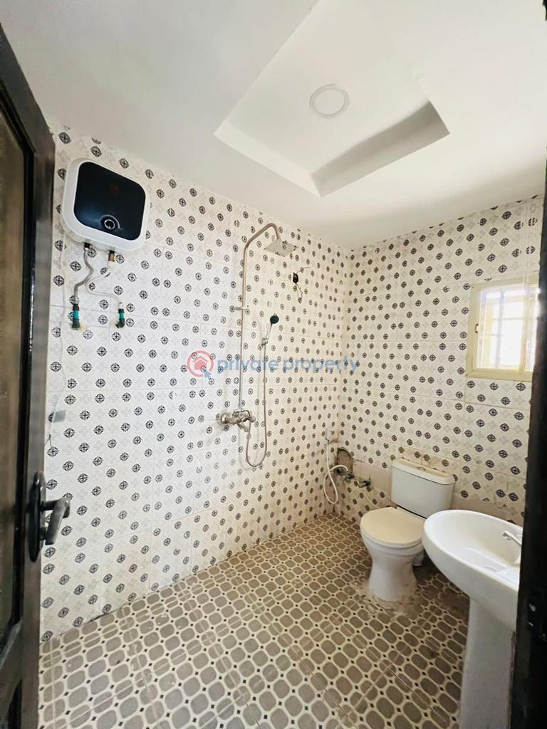 5 bedroom Bungalow For Sale Olomore Abeokuta Ogun - 2