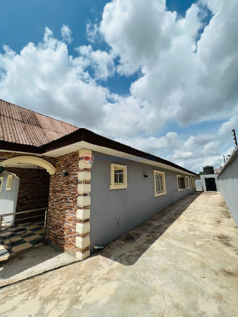 5 bedroom Bungalow For Sale Olomore Abeokuta Ogun - 12