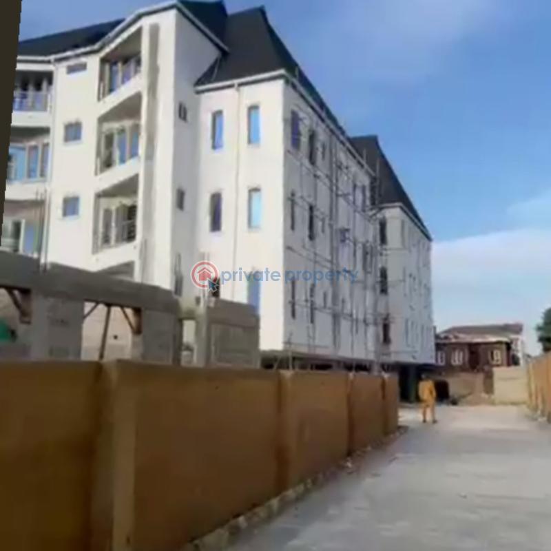 3 bedroom Penthouse For Sale Yaba Lagos - 1