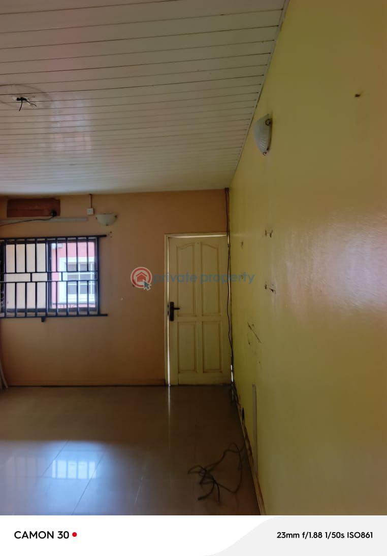 Well maintain & furnished 3nos of 4bedroom duplex - 2 Terraced Duplex For Sale Magodo Phase 1 Gra Magodo GRA Phase 1 Ojodu Lagos - 2