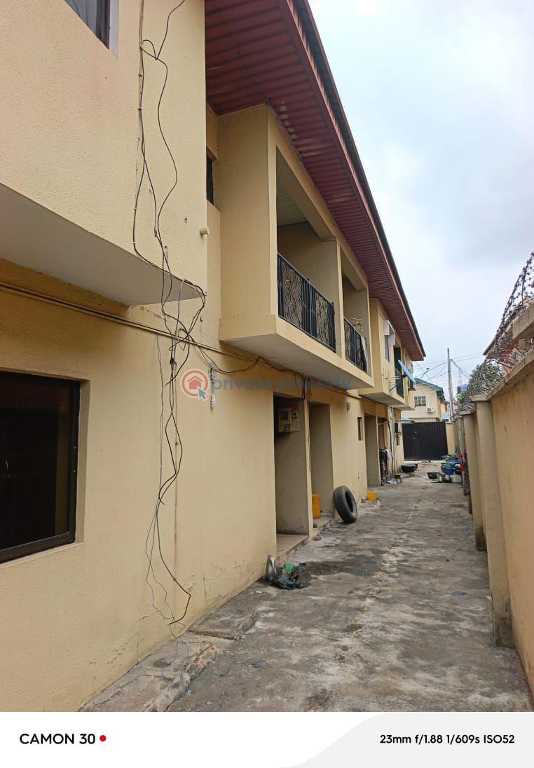 Well maintain & furnished 3nos of 4bedroom duplex - 7 Terraced Duplex For Sale Magodo Phase 1 Gra Magodo GRA Phase 1 Ojodu Lagos - 7