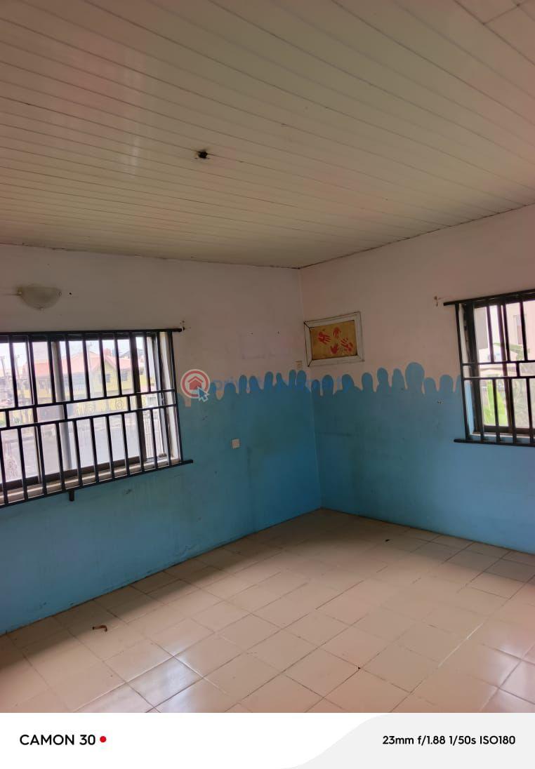 Well maintain & furnished 3nos of 4bedroom duplex - 6 Terraced Duplex For Sale Magodo Phase 1 Gra Magodo GRA Phase 1 Ojodu Lagos - 6