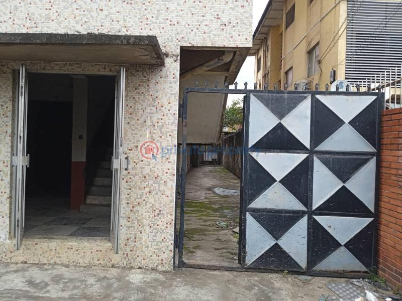 Well maintain ofice space of 4floors - 16 Office For Sale Close To Opebi Opebi Ikeja Lagos - 16