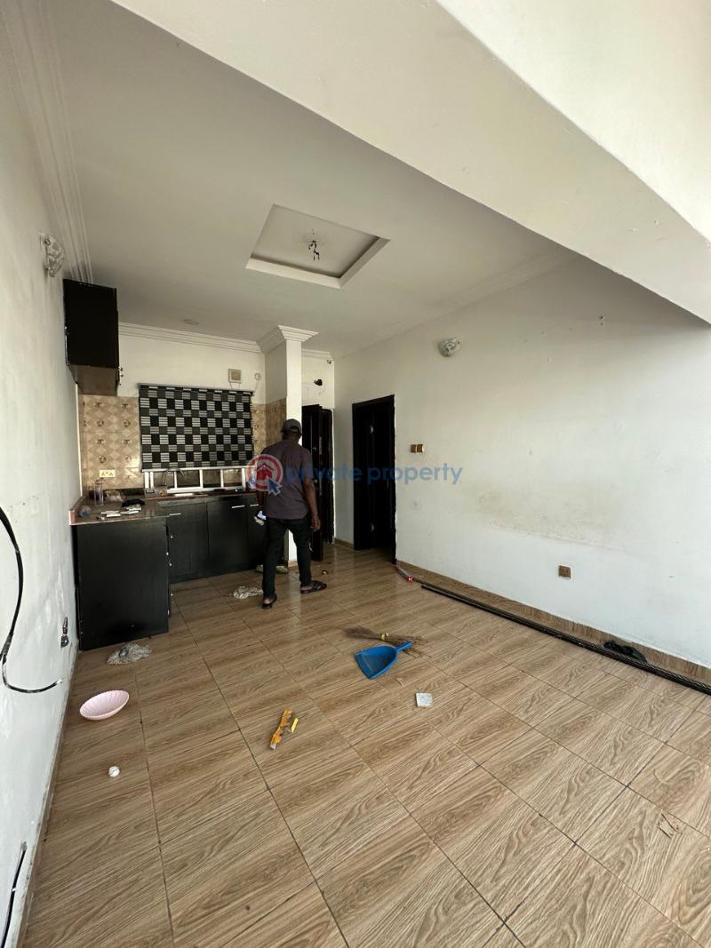1 bedroom Mini Flat For Sale Chevron Drive Lekki Lekki Phase 1 Lagos - 6