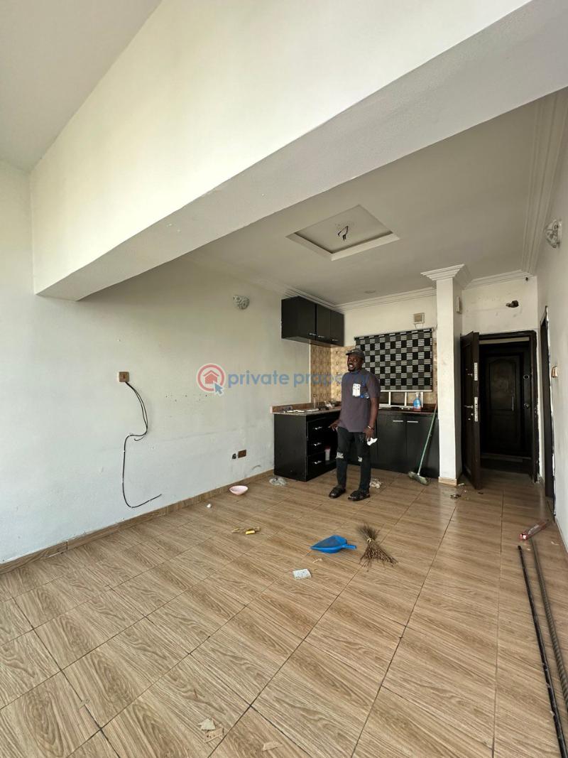 1 bedroom Mini Flat For Sale Chevron Drive Lekki Lekki Phase 1 Lagos - 4